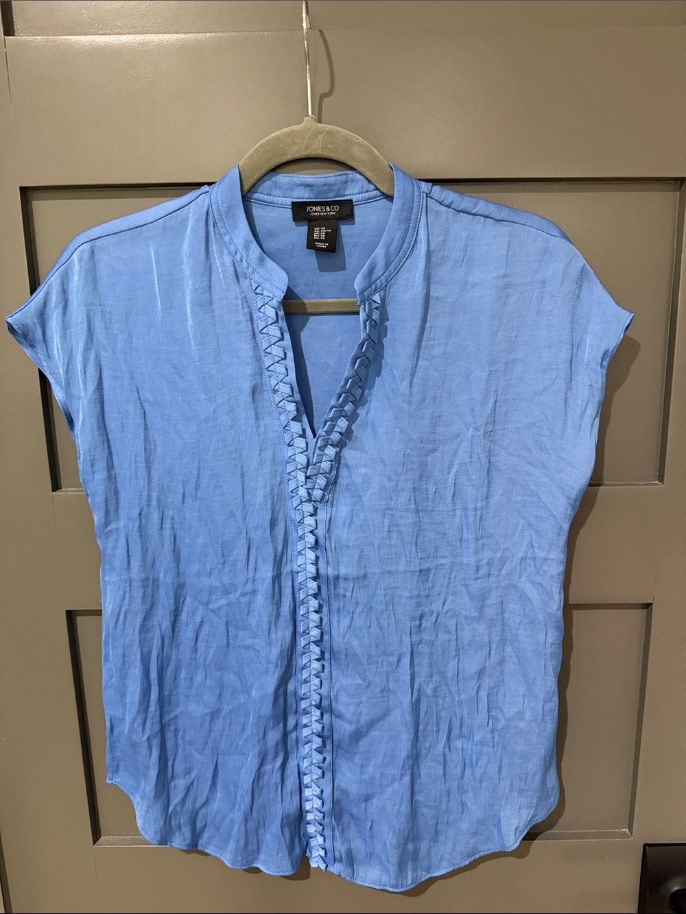 Blue Short-Sleeve silky feeling Blouse